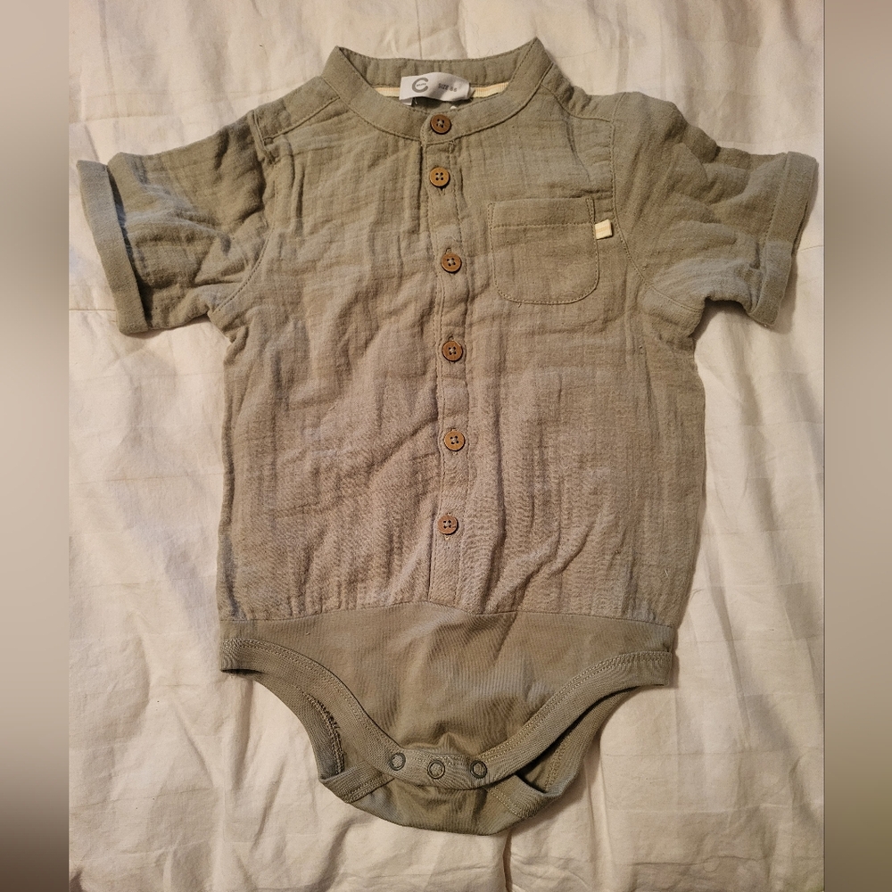 NWT Organic Cotton Onesie, Size 18-24 M